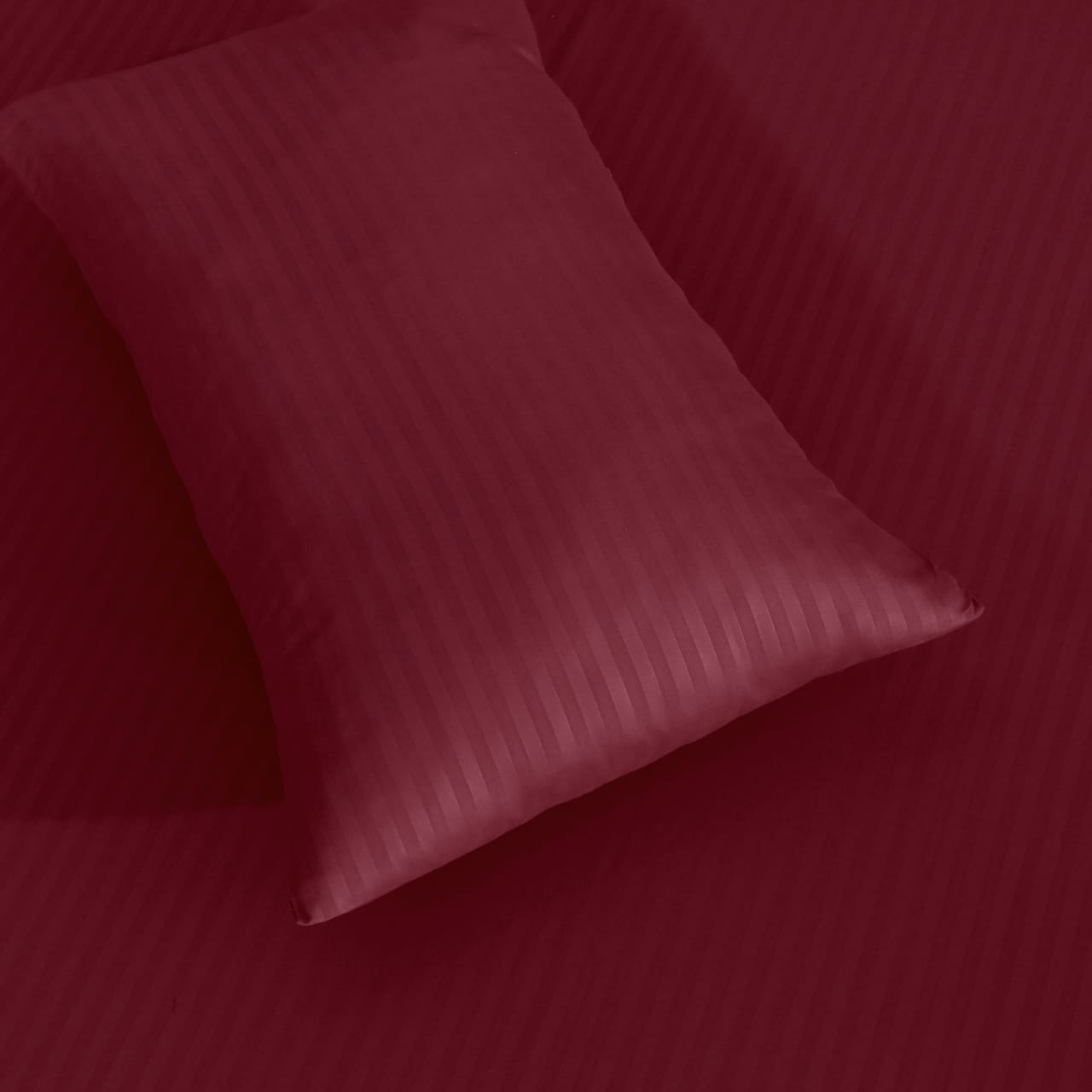 Satin stripe fitted sheet